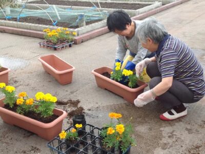 施設内